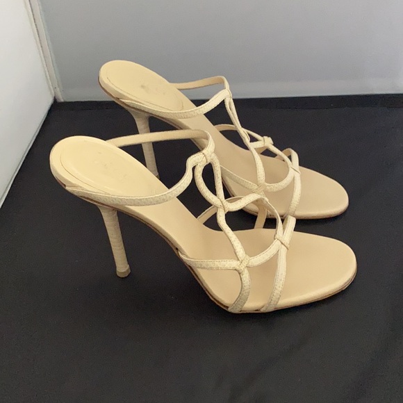 Gucci - Picture 2 of 7